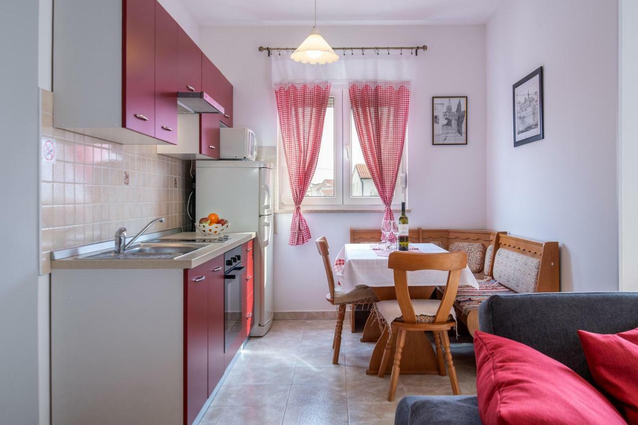 Apartment Bordeaux 29 Rovinj Exterior foto